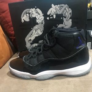 Jordan Retro 11 Space Jams Sz 11 MENS